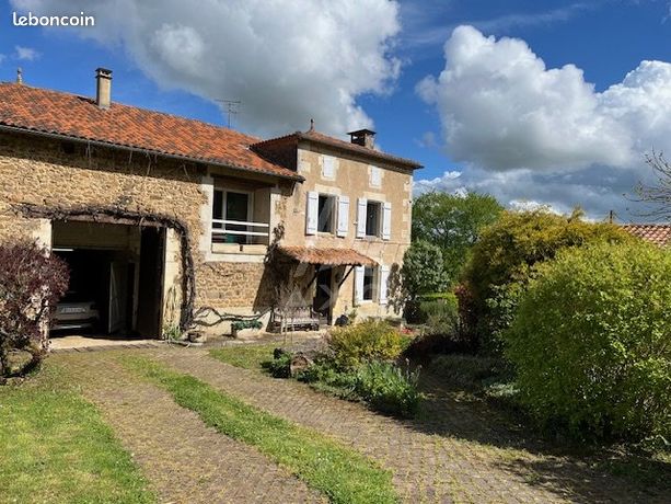 Дом с 4 спальнями в Шаранта, Франция № 306171