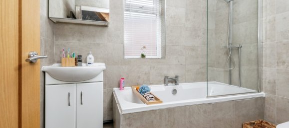  House in Mirfield, United Kingdom No. 2021 14