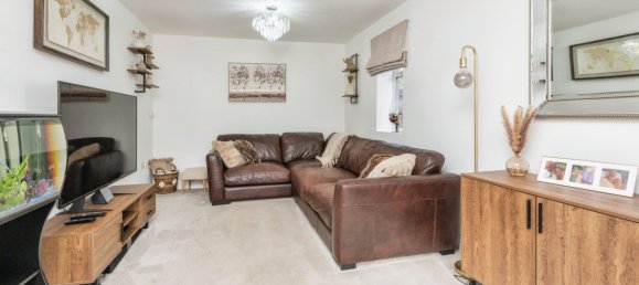  House in Mirfield, United Kingdom No. 2021 3