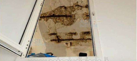 Квартира с 3 комнатами в Таранто, Италия № 30813 17