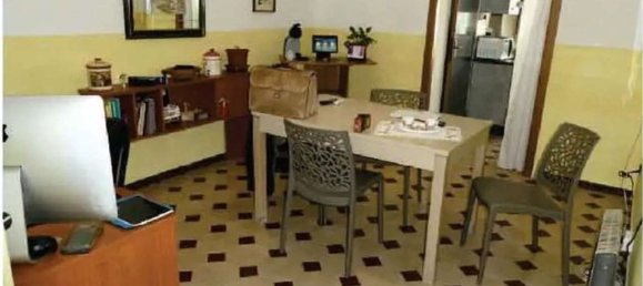 Квартира с 3 комнатами в Таранто, Италия № 30813 7