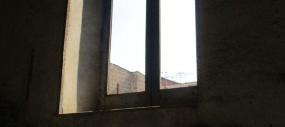 Gebäude in Afragola, Italy 1000m², Nr. 350471 10