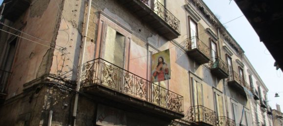 Gebäude in Afragola, Italy 1000m², Nr. 350471 3