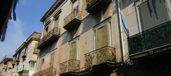 Gebäude in Afragola, Italy 1000m², Nr. 350471 25