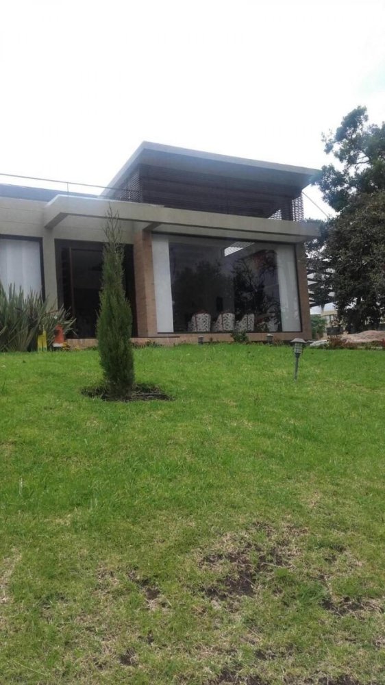 4 bedrooms House in Cundinamarca, Colombia No. 1347