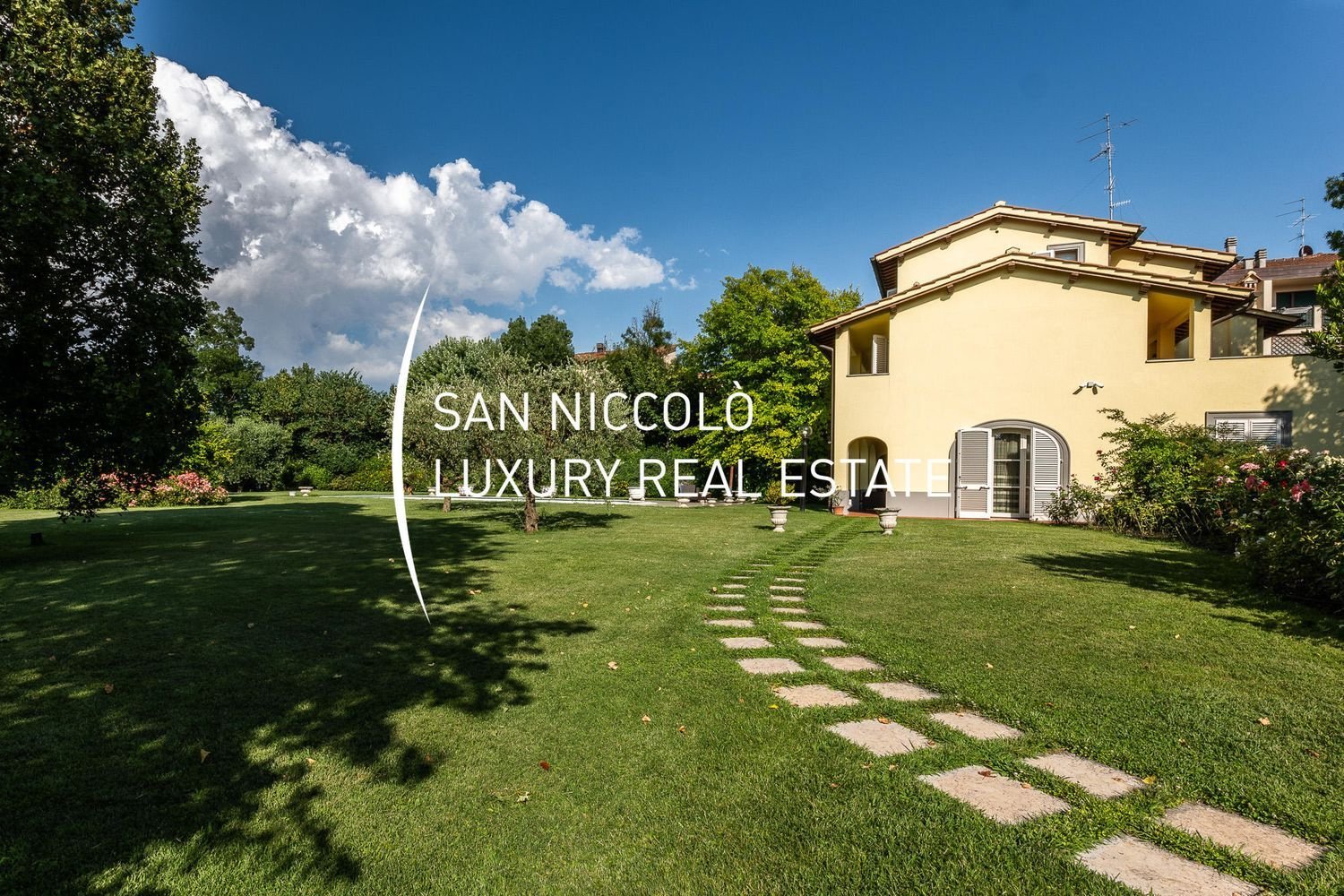 10 rooms Villa in Lastra a Signa, Italy No. 188339