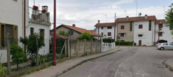 4 bedrooms Apartment in Porto Tolle, Italy No. 376135 4