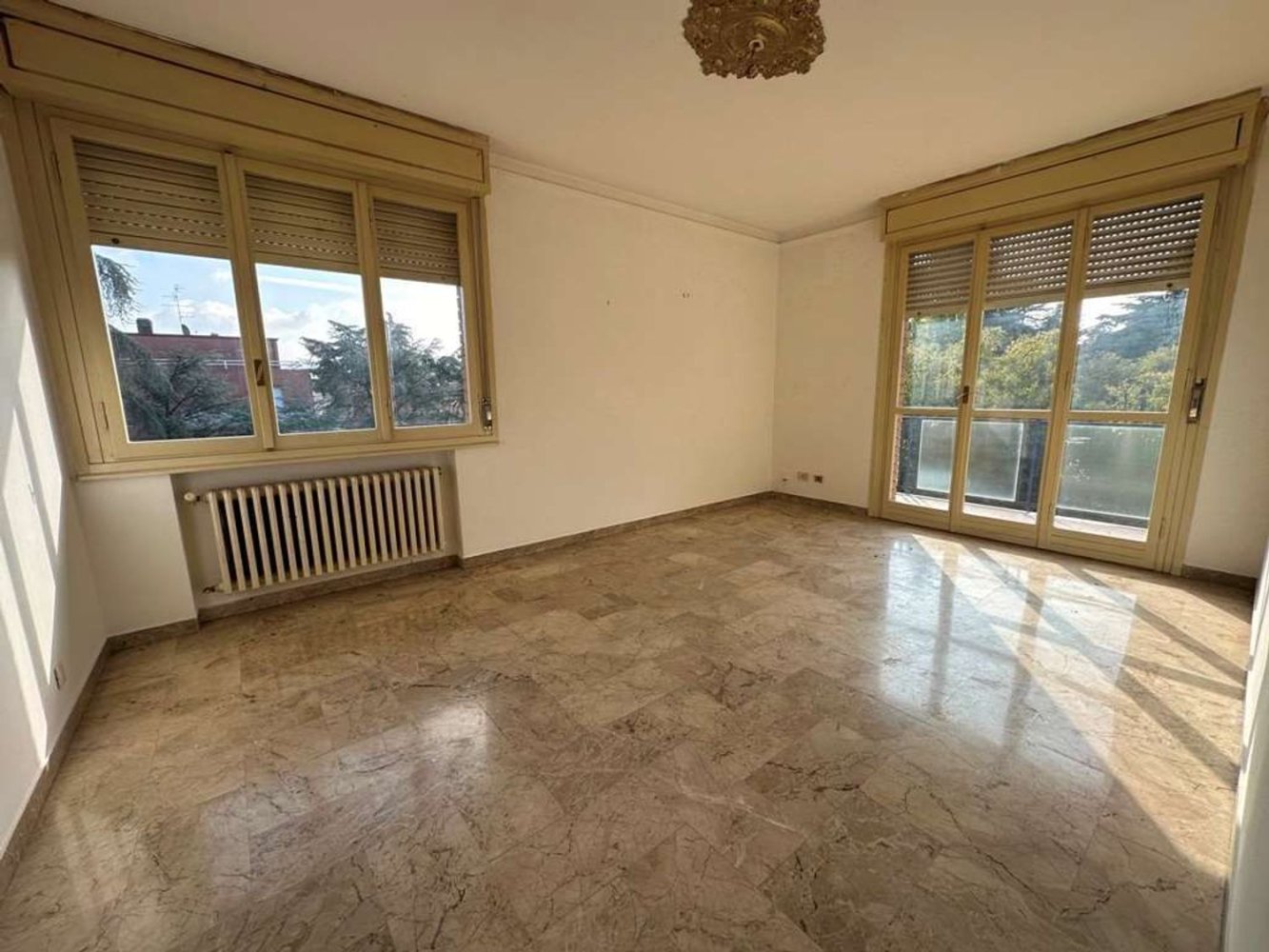 5 bedrooms Apartment in Vignola, Italy No. 347651