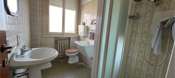 5 bedrooms Apartment in Vignola, Italy No. 347651 9