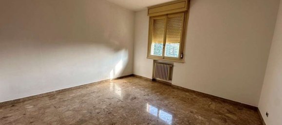 5 bedrooms Apartment in Vignola, Italy No. 347651 6