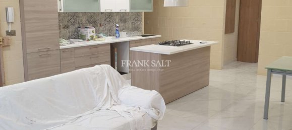 3 bedrooms Penthouse in Ghajnsielem, Malta No. 5744 4