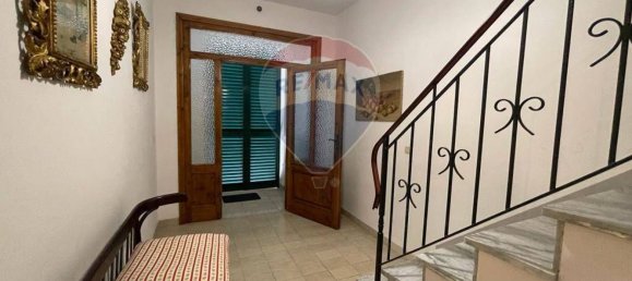 12-salle Maison à Bagni di Lucca, Italy No. 87931 12