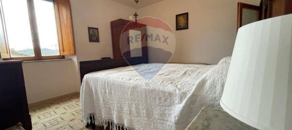 12-salle Maison à Bagni di Lucca, Italy No. 87931 16