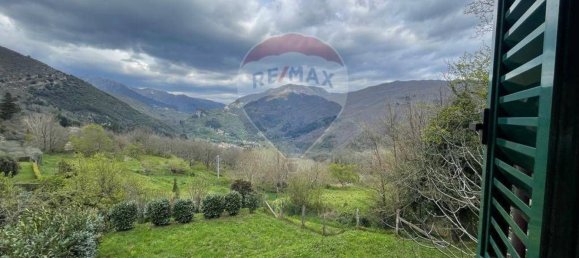 12-salle Maison à Bagni di Lucca, Italy No. 87931 11