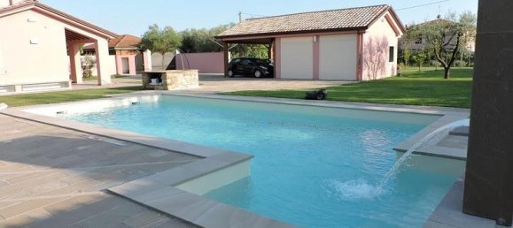 2 bedrooms House in Castelnuovo Magra, Italy No. 157568 9