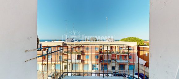 Квартира с 2 спальнями в Бари, Италия № 354153 19