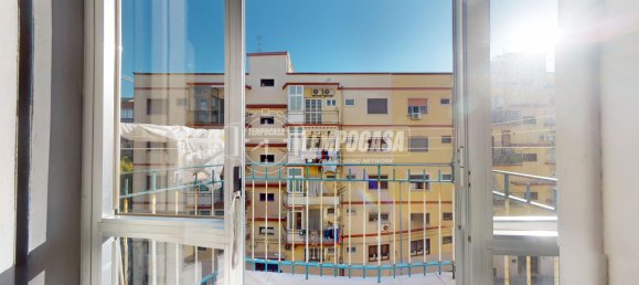 Квартира с 2 спальнями в Бари, Италия № 354153 10