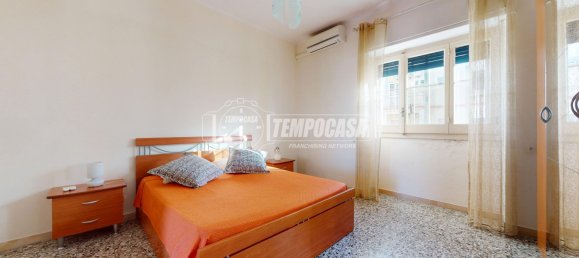 Квартира с 2 спальнями в Бари, Италия № 354153 15