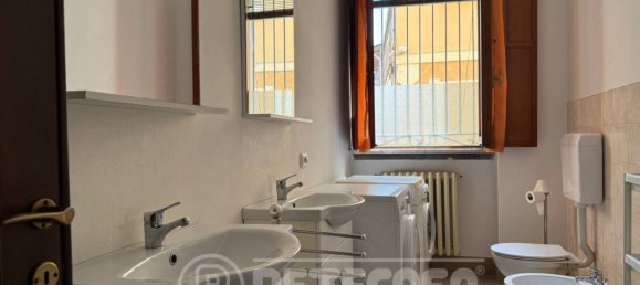 Apartamento T2 em Crema, Italy N.º 351925 24