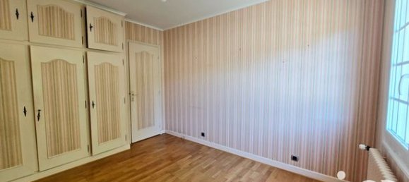 Casa de 4 dormitorios en Le Poinconnet, France No. 313337 16