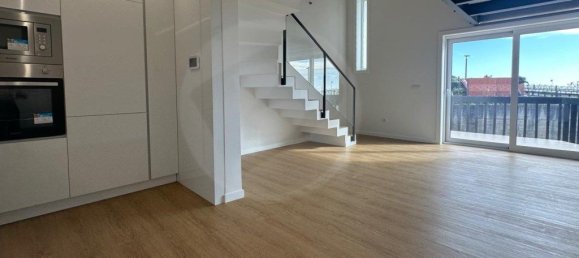 3 bedrooms Villa in Povoa de Varzim, Portugal No. 24631 5