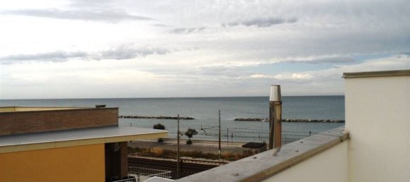 4 rooms Penthouse in Montemarciano, Italy No. 71313 11