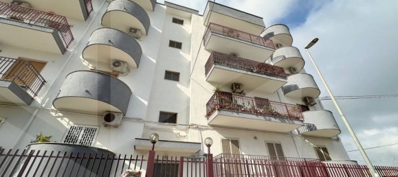 4 rooms Apartment in Capurso, Italy No. 17495 2