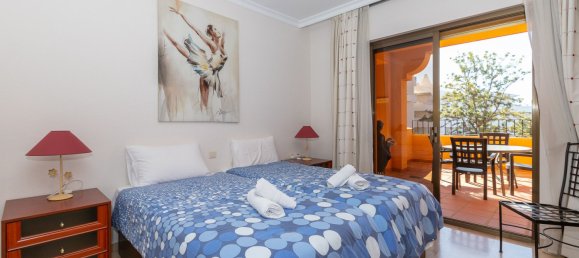 2 bedrooms Apartment in Estepona, Spain No. 166431 2