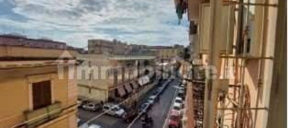 3-salle Appartement à Naples, Italy No. 370491 2