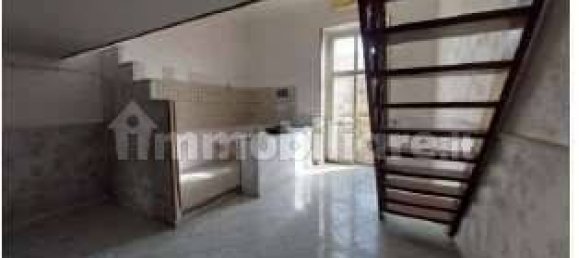 3-salle Appartement à Naples, Italy No. 370491 8