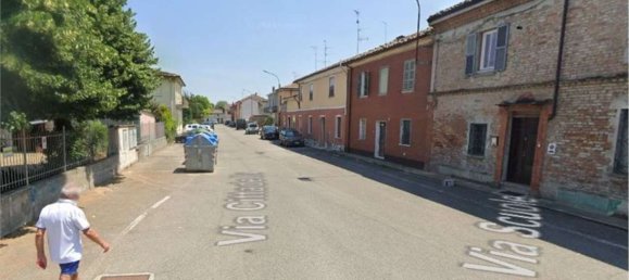 3 rooms Apartment in Monticelli d'Ongina, Italy No. 285096 9