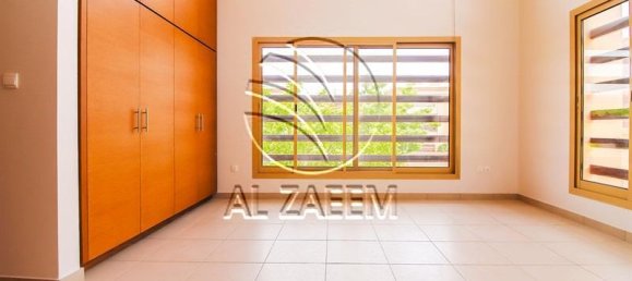 Villa de 5 dormitorios en Abu Dhabi, UAE No. 29910 11