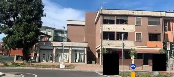 3-salle Appartement à Gaggiano, Italy No. 8174 14