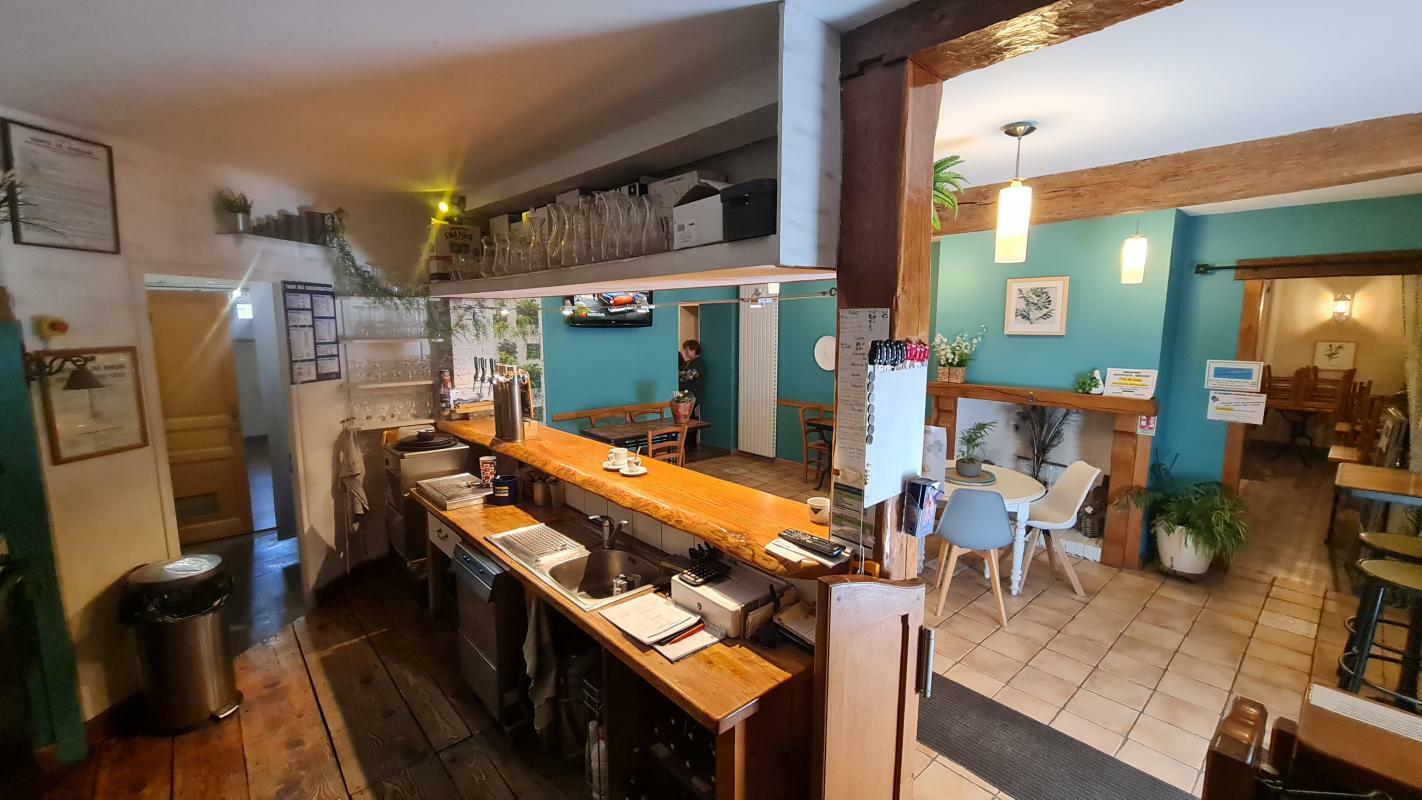 323m² Commercial property in Treon, France No. 72069