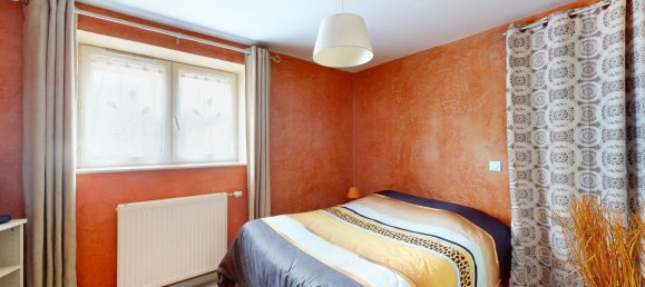 323m² Commercial property in Treon, France No. 72069 16