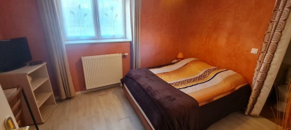 323m² Commercial property in Treon, France No. 72069 14