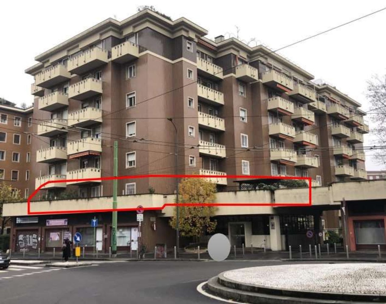 3 bedrooms Apartment in Milan, Italy No. 382350