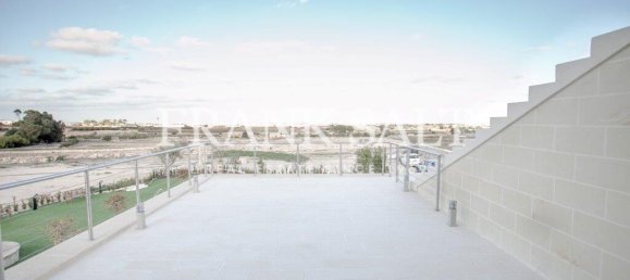 3 bedrooms House in Siggiewi, Malta No. 8872 20