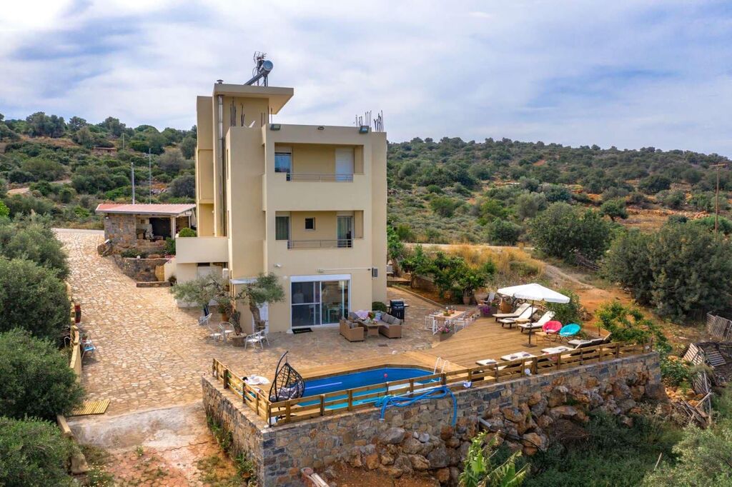 Propiedad de 7 dormitorios en Lasithi, Greece No. 52154