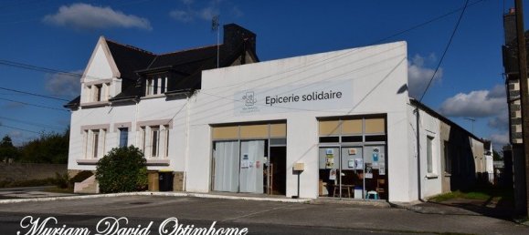 Edificio de 4 dormitorios en Rostrenen, France No. 190067 23
