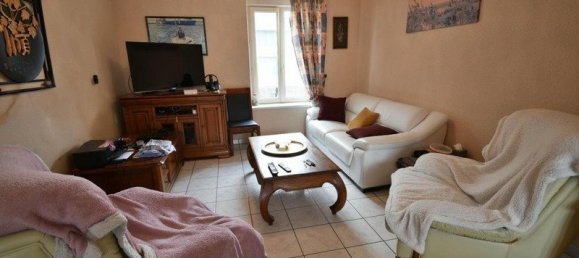 Edificio de 4 dormitorios en Rostrenen, France No. 190067 28