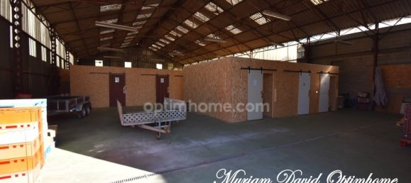 Edificio de 4 dormitorios en Rostrenen, France No. 190067 5