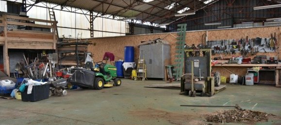 Edificio de 4 dormitorios en Rostrenen, France No. 190067 22