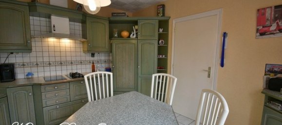 Edificio de 4 dormitorios en Rostrenen, France No. 190067 25