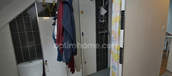 Edificio de 4 dormitorios en Rostrenen, France No. 190067 14