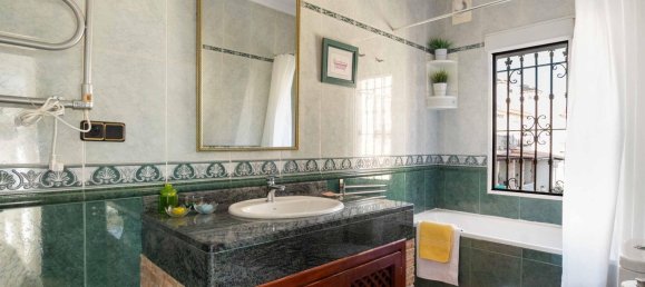 Casa de 5 dormitorios en Alicante, Spain No. 92301 19