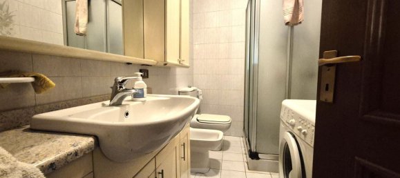 186m² Building in Besnate, Italy No. 363509 16