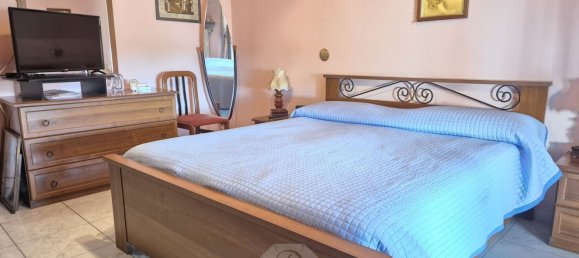 186m² Building in Besnate, Italy No. 363509 11