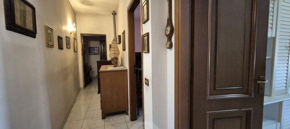 186m² Building in Besnate, Italy No. 363509 10