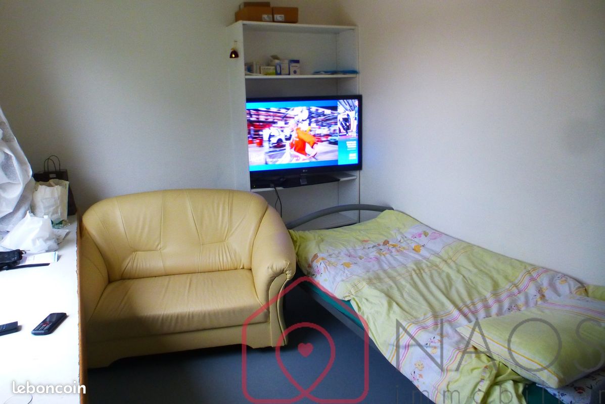 Studio in Strasbourg, France No. 233014